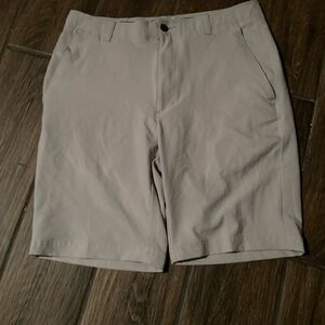 Pebble Beach cream shorts